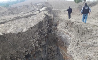 Adana&#039;da iki mahallede heyelan oldu