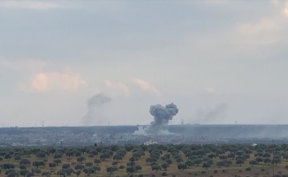 İdlib'de 18 sivil yerleşim Rus bombardımanı altında