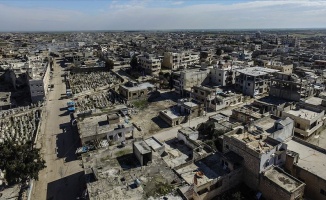 Ilımlı muhalifler İdlib&#039;in stratejik önemdeki Serakib ilçesini geri aldı