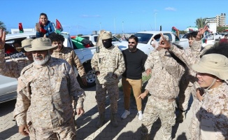 Libyalılar devrimin dokuzuncu yılında darbeci Hafter'e direniyor