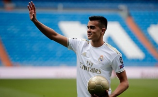 Real Madrid'in 18 yaşındaki yeni transferi: Çocukluk rüyamı gerçekleştirdim