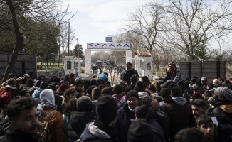 AB'den 'Avrupa'ya göçmen akınının kaynağı İdlib'deki durumdur' açıklaması