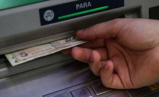 Bankalar konoravirüs nedeniyle ATM&#039;lerden para çekme limitini artırdı