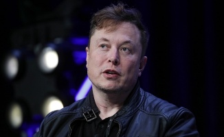 Elon Musk'tan suni solunum cihazı üretme teklifi