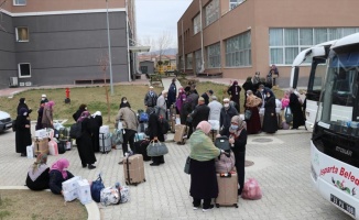 Isparta'da umreden dönen 180 kişi yurda yerleştirildi