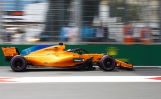 McLaren Avustralya Grand Prix'sinden çekildi