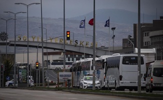 Umreden dönenlerin karantina yurtlarından tahliyesi ertelendi