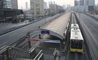 İstanbul&#039;da toplu taşıma araçlarında sosyal mesafenin korunmasına yönelik yeni tedbirler alındı