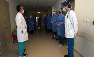 Samsun OMÜ Hastanesindeki Kovid-19 tedavi sürecini AA ekibi görüntüledi
