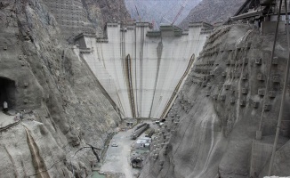 Yusufeli Barajı&#039;nda çalışmalar Kovid-19 önlemleriyle devam ediyor