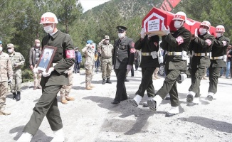 Şehit Piyade Uzman Onbaşı Gündeş son yolculuğuna uğrulandı