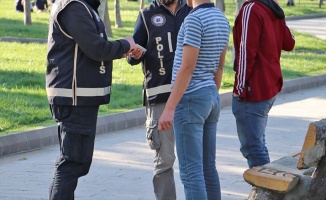 Uyuşturucuyu ilk kez teminde arkadaş ve yakın çevre öne çıkıyor