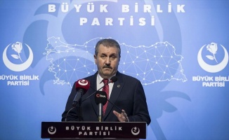 BBP Genel Başkanı Destici: Diyanet İşleri Başkanımız Allah'ın ayetlerini söylemektedir