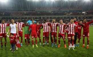 Sivasspor yeni sezonda 6 futbolcu transfer edecek