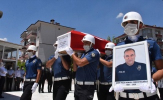 Trafik kazası sonucu şehit olan polis memuru Muğla&#039;da son yolculuğuna uğurlandı