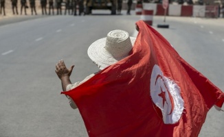 Tunus&#039;ta hükümeti kurma görevi İçişleri Bakanı Hişam el-Meşişi&#039;ye verildi