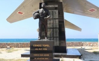Şehit Pilot Yüzbaşı Cengiz Topel&#039;in hatıraları KKTC&#039;deki anıtında yaşatılıyor