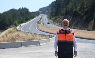 Türkiye&#039;nin bölünmüş yol ağı 27 bin kilometreyi aştı