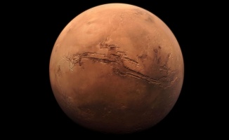 Mars'ın güney kutbunda yer altında tuzlu su gölünün yanı sıra göletler bulunuyor olabilir