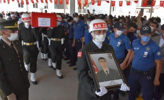 Şehit Uzman Onbaşı Serdar Aslan Gaziantep&#039;te son yolculuğuna uğurlandı