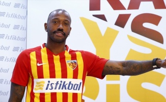 Kayserispor Manuel Fernandes'le sözleşme imzaladı