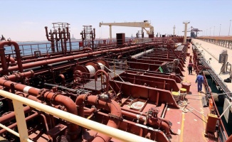 Libya'daki en büyük petrol sahası Şerara'da petrol pompalama işlemi başladı