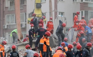 Arama kurtarma gönüllülerini enkazdan çıkardıkları &#039;canlar&#039; motive ediyor