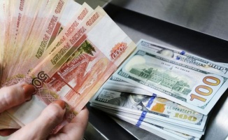 Rus uzman Ivanov, rublenin daha da düşeceğini söyledi