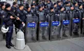 Boğaziçi Üniversitesi önündeki gösteride atılan &#39;katil polis&#39; sloganına tepkiler sürüyor