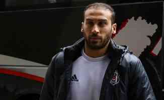 Cenk Tosun Beşiktaş için yola çıktı