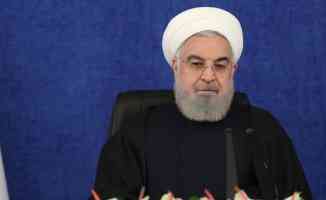 İran Cumhurbaşkanı Ruhani: Kovid-19&#039;da üçüncü dalgayı tahmin edilenden daha hızlı kontrol altına aldık