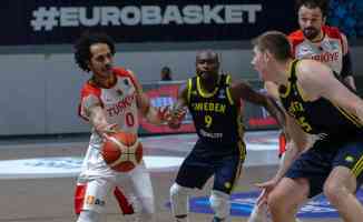 A Milli Erkek Basketbol Takımı İsveç&#039;i yendi
