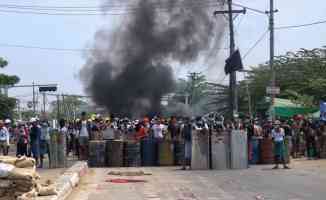 Myanmar&#039;da &#039;sessiz grev&#039;in ardından darbe karşıtı protestolar sürüyor