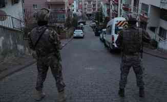 Ankara merkezli 8 ilde uyuşturucu satıcılarına yönelik başlatılan &#039;Vadi&#039; operasyonunda 81 şüpheli yakalandı