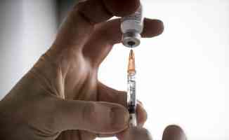 BioNTech/Pfizer AB&#039;ye 100 milyon doz daha Kovid-19 aşısı verecek