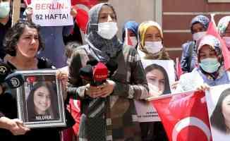 Almanya&#039;da kızı PKK tarafından kaçırılan anne, Diyarbakır annelerini ziyaret etti