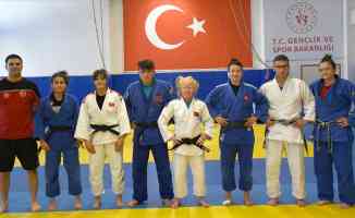 Görme Engelli Judo Milli Takımı&#039;nın hedefi Tokyo 2020&#039;de en az 3 altın madalya