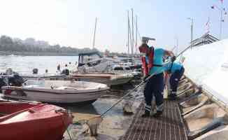 İstanbul&#039;da müsilaj temizleme çalışmaları devam ediyor