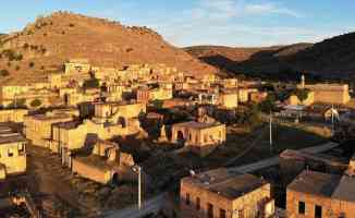 Mardin&#039;de film ve dizilere ev sahipliği yapan Dereiçi turizme kazandırılacak