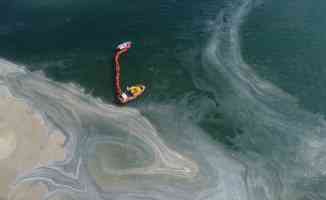 Marmara Denizi&#039;nden 3 günde toplam 733 metreküp müsilaj temizlendi