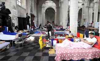 Belçika&#039;da 400 &#039;kağıtsız&#039; 40 gündür açlık grevinde