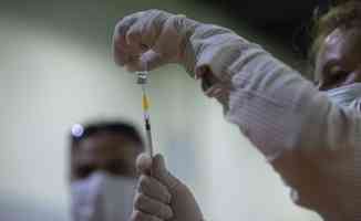 Kovid-19&#039;la mücadele kapsamında son 24 saatte 387 bin 105 aşı uygulandı