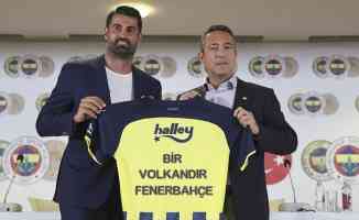 Volkan Demirel, Fenerbahçe&#039;ye veda etti