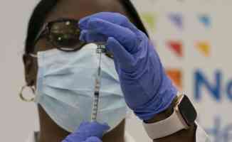 ABD Gıda ve İlaç İdaresi, organ nakli yaptırmış kişilere üçüncü doz Kovid-19 aşısı olmayı tavsiye etti
