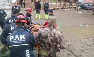 PAK timi Bozkurt&#039;ta da vatandaşların yardımına koştu