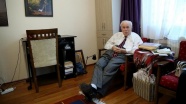 87 yaşındaki eski dekan fakültede ders vermeye devam ediyor