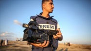 AA kameramanı Muhammed Dahlan İsrail&#039;in Gazze&#039;ye düzenlediği saldırıda yaralandı