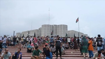 AB, Bangladeş'te yaşanan son gelişmeleri yakından takip ediyor