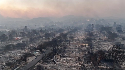 ABD'de sigorta şirketleri, California yangınlarından mağdur olan insanları yüzüstü bırakıyor