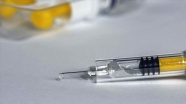 ABD'li bir firma, geliştirdiği Kovid-19 aşısının yaşlı ve gençlerde aynı sonucu verdiğini açıkl